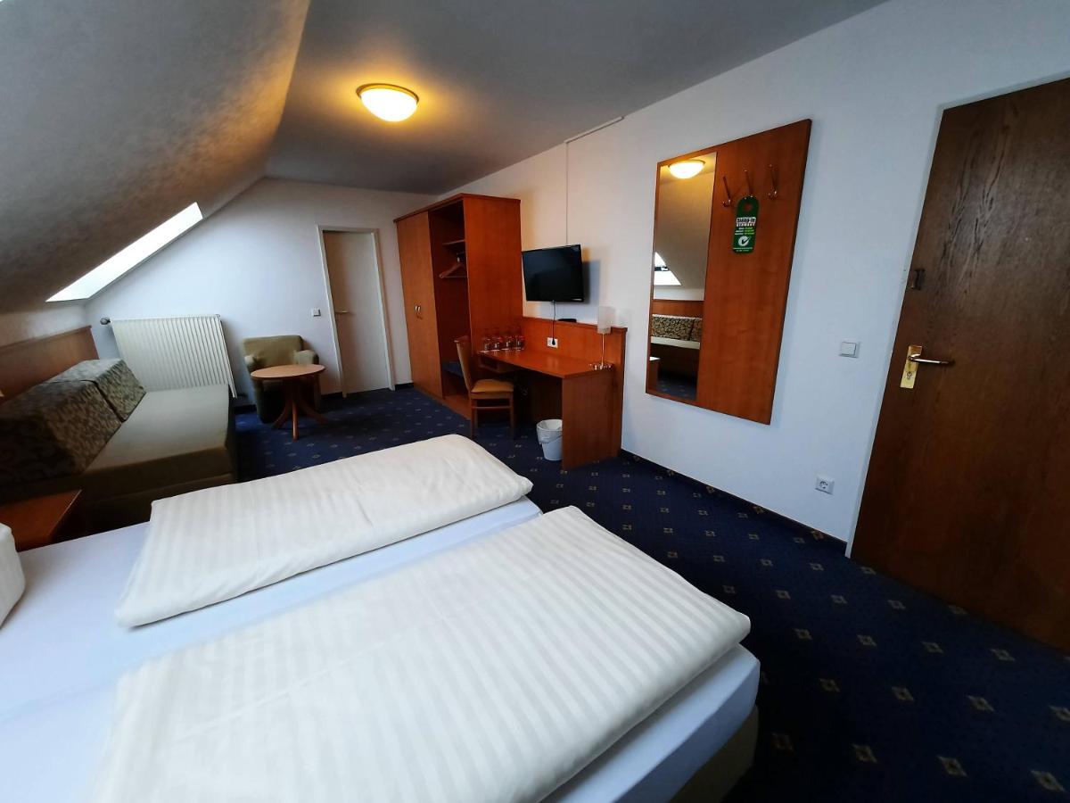 Hotel Kaiserhof Lehrte Zewnętrze zdjęcie