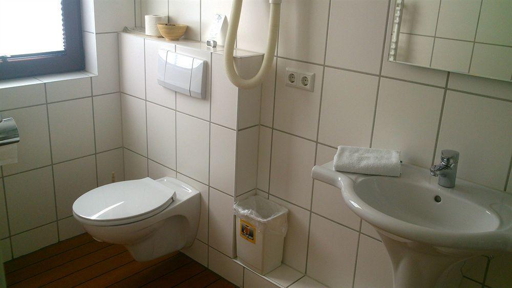 Hotel Kaiserhof Lehrte Zewnętrze zdjęcie