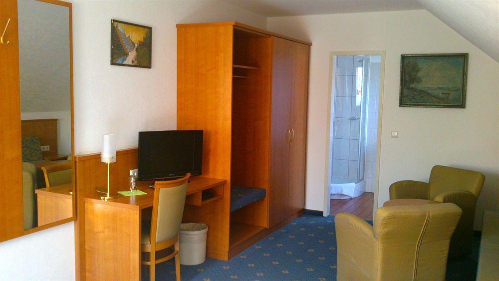 Hotel Kaiserhof Lehrte Zewnętrze zdjęcie